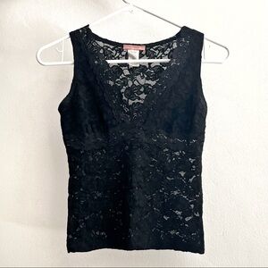 Y2K Black lace v-neck tank top
